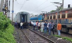 पंचवटी एक्सप्रेस की कपलिंग टूटने से मध्य रेलवे की सेवा प्रभावित    