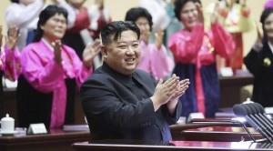 उत्तर कोरिया के तानाशाह किम जोंग की देश की महिलाओ...