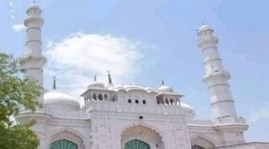 लखनऊ में टीले वाली मस्जिद में विवाद का वीडियो वाय...