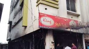छत्रपति संभाजीनगर में कपड़े की दुकान में लगी आग, प...