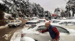 श्रीनगर में अधिकांश स्थानों पर न्यूनतम तापमान मे...