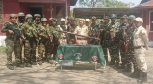 मणिपुर में हथियार और गोला-बारूद बरामद