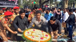 बांग्लादेश में शहीद भाषा नायकों को श्रद्धांजलि द...