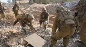 गाजा के जबालिया क्षेत्र को इजराइली सैनिकों ने चा...